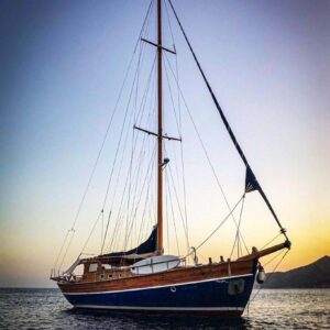 TIRANDIL ASTRAYACHTS IBIZA